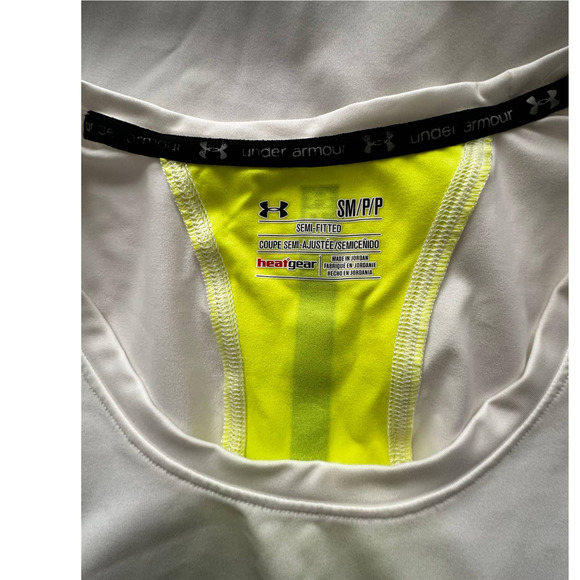 Under Armour running heat gear tee size Small - Picture 3 of 5